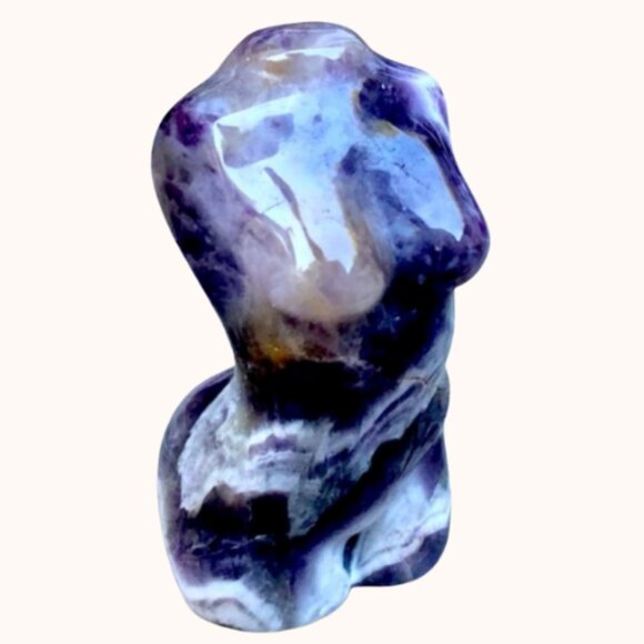 NWOT⭐ Chevron Amethyst Female Carving - Picture 4 of 12